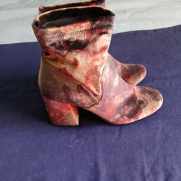 WOMENS HIGH HEEL BOOTS MULTICOLORED SIZE 8.5 - Picture 1 of 8